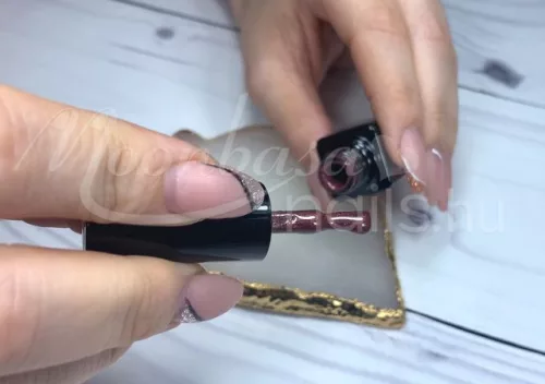 Tiger Eye Thermo Gellack 5ml #872 Auberginenlila